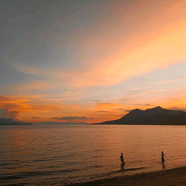 Love to sightsee sunsets? Come to Lobo Batangas