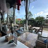 คาเฟ่สวยริมน้ำ..อัมพวาศรี คาเฟ่ @ อัมพวา..