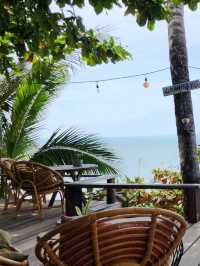 4 Monkeys Cafe & Bar