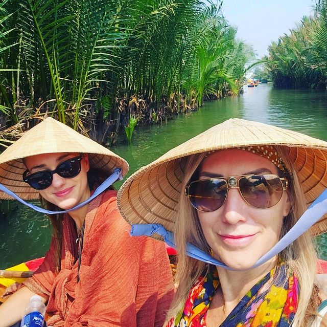 Spinning Basket Boats - Vietnam