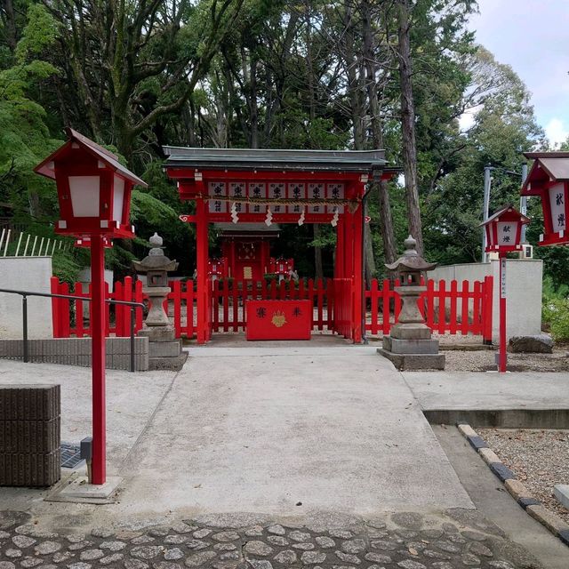 愛知旅行！「東宮稲荷社」「朱色鳥居」