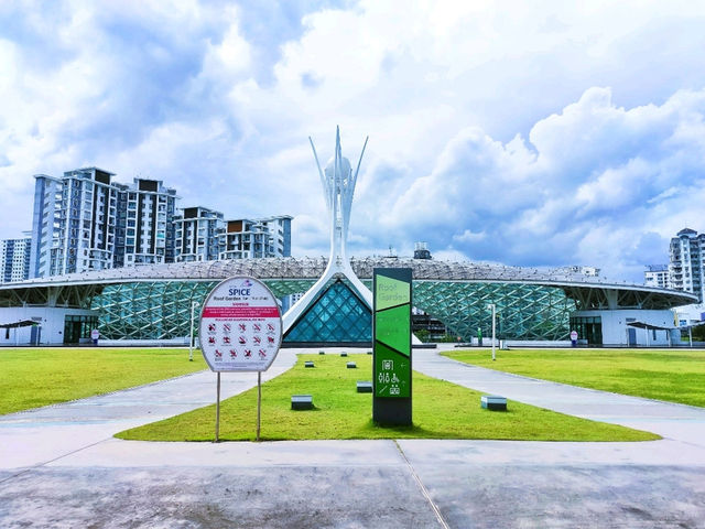 🌳 Amazing Rooftop Garden in Penang 