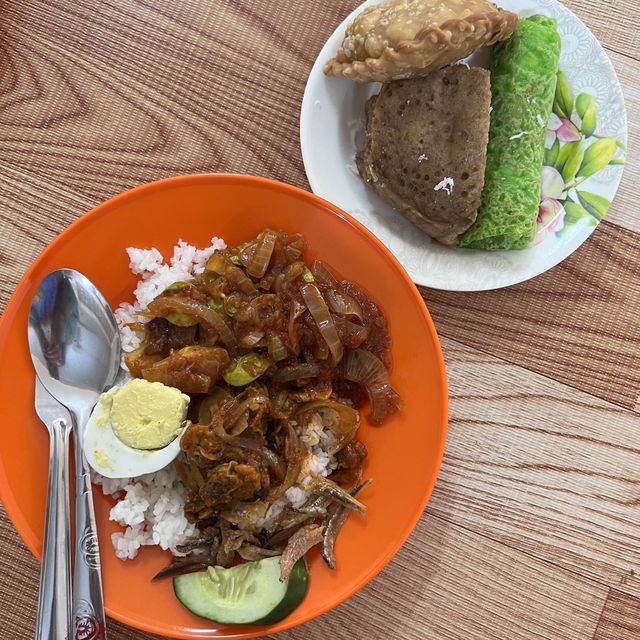 Jelebu’s Breakfast Spot - Nam Theng Kopitiam