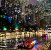 蘭桂坊成都：霓虹璀璨的夜遊體驗