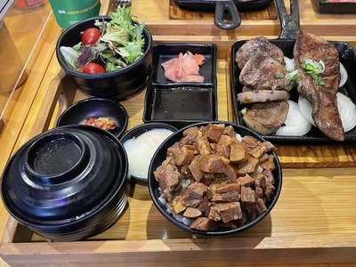 Wagyu A5 Mesuushi to Jukusei Gyushita Nikuya Ichiyuku - 胡町/燒肉/可預約| Tabelog