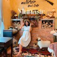 #คาเฟ่ลับพัทยา ร้าน Munasir Pool cafe 