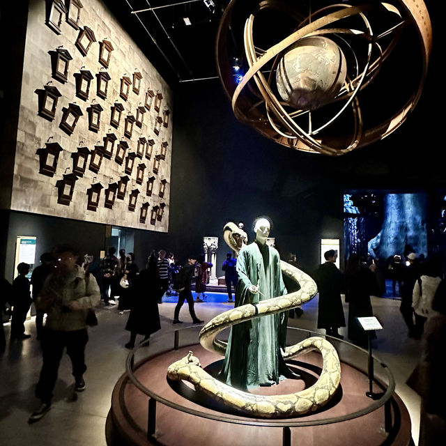 A magical tour for muggles