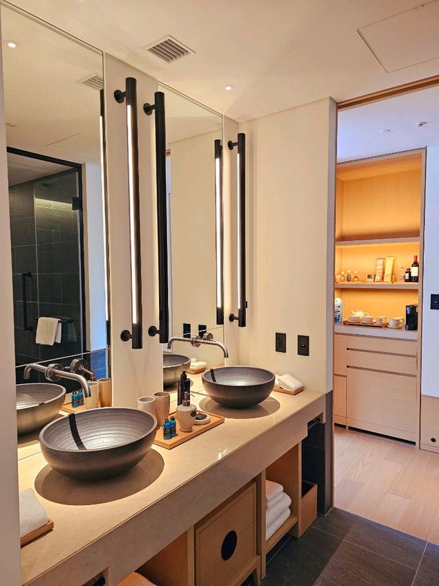 【京都】天然温泉の屋外プールを堪能！ステイしながら心身共にととのうホテル✨
