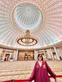 Largest mosque in Brunei