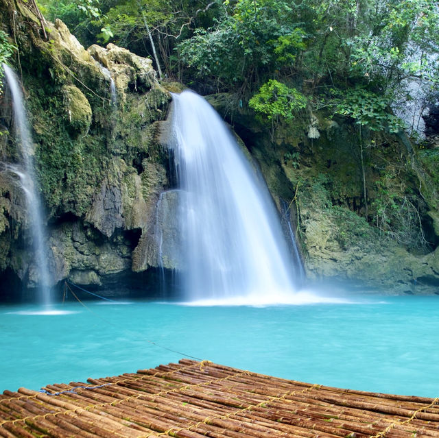 Unleash the Thrills: Explore Cebu's Breathtaking Canyons! 🌴🌼