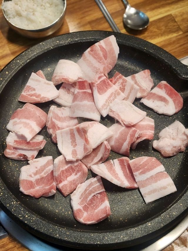 ❤️항상 손님이 꽉 차있는 경기 군포 냉삼맛집 "추억집"❤️