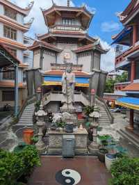 Vinh Nghiem Buddhist Temple 