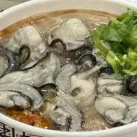 東區（老王記）大腸麵線.肉羹和滷大腸.非吃不可