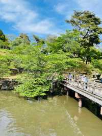 【奈良県】水面に浮かぶ六角形の美しいお堂