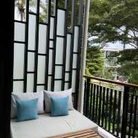 Le Meridien Phuket Mai Khao Beach Resort