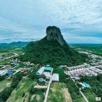 ภูเขาอกทะลุ