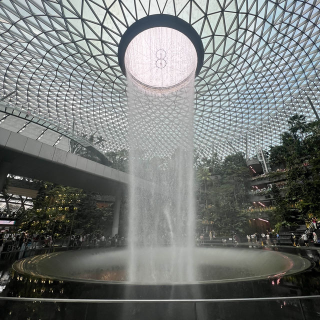 Jewel Changi Airport - สิงคโปร์