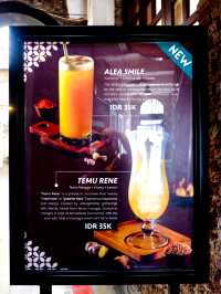Try Indonesian Herbal Drink In Jakarta⁉️😱🫖 (📍Old Town Area)