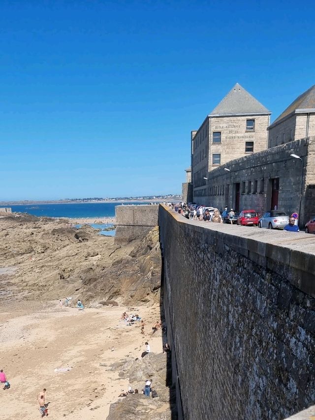 Medieval history and the coast