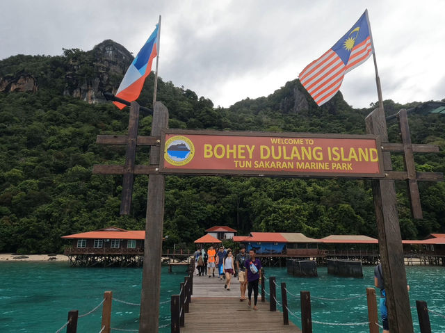 Discover paradise at Mabul Island 🏝️