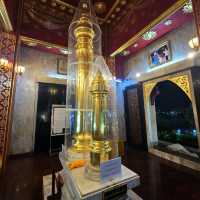 ศาลหลักเมือง จ.อุดร เก่าแก่ ดึกก็ไหว้ได้ 