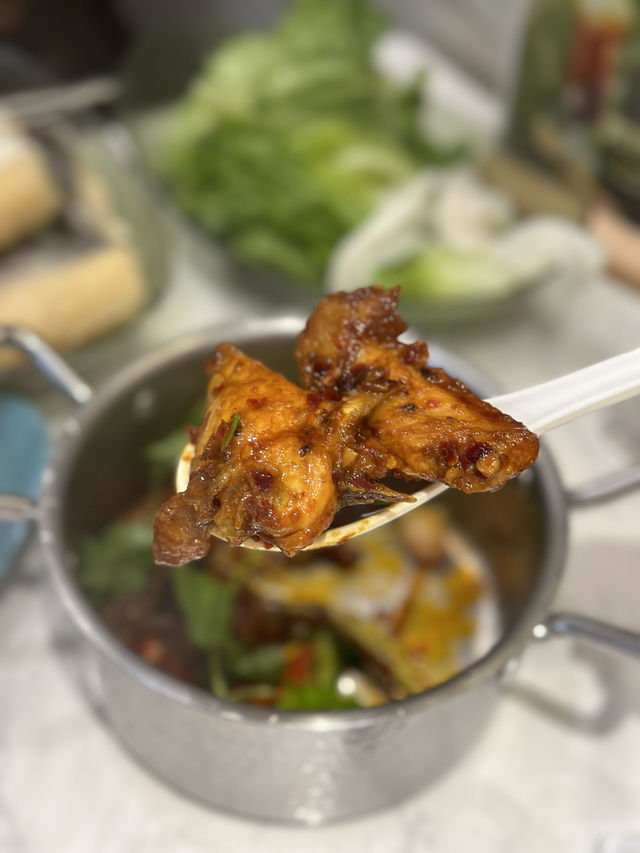 愉景新城泰式任食火鍋