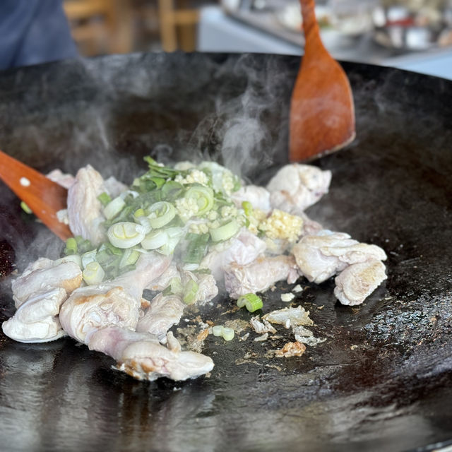 가평 닭갈비 맛집 솥뚜껑만난닭