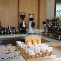 LIVIN cafe 