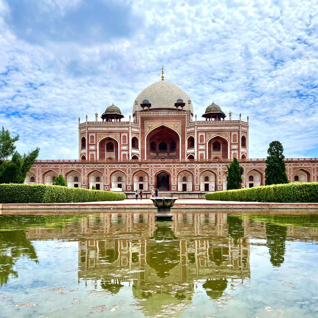 Mughal Majesty: Discovering the Beauty of Humayun's Tomb