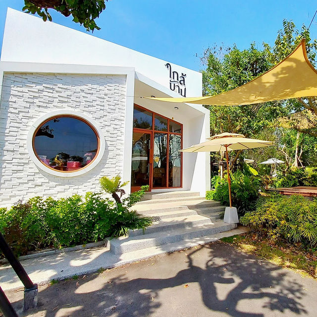 ใกล้บ้าน • In The Garden ~ คาเฟ่ในสวน