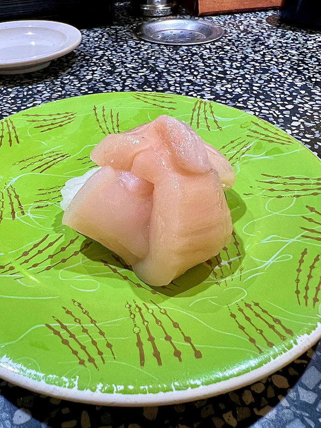 【北海道】ネタでかっ🤣回転寿司根室花まる
