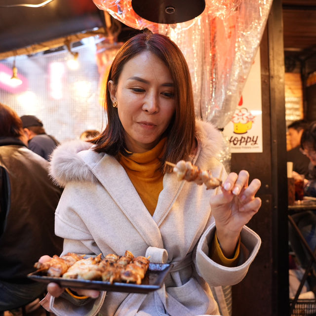 เดินเที่ยวหาของกินที่ ตลาด Ameyoko อุเอะโนะ