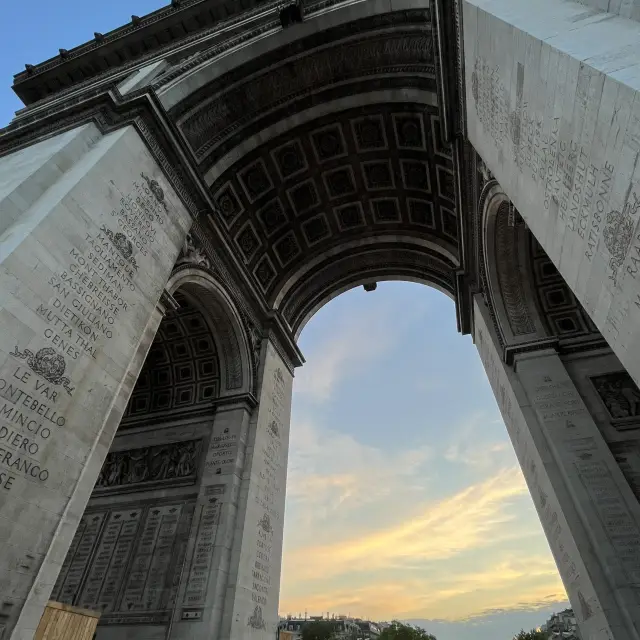 Parisian Dream: A Sunset Stroll from the Arc de Triomphe to the Eiffel Tower 