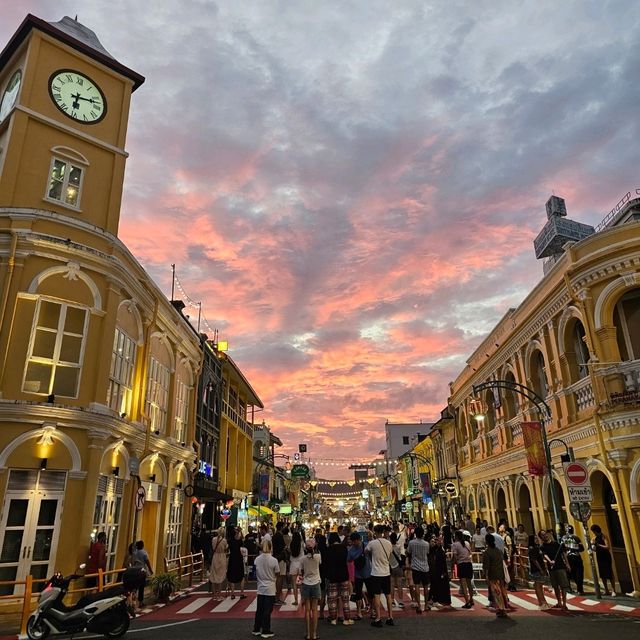 ถนนคนเดินหลาดใหญ่
