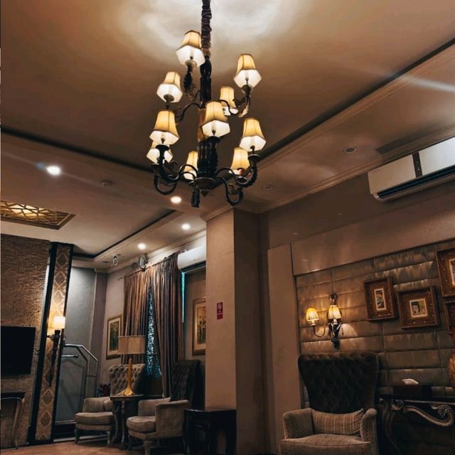 @ SHELTON'S REZIDOR.