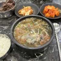 【韓国・スウォン】老舗の酔い覚ましスープ「へジャンク」の朝ごはん