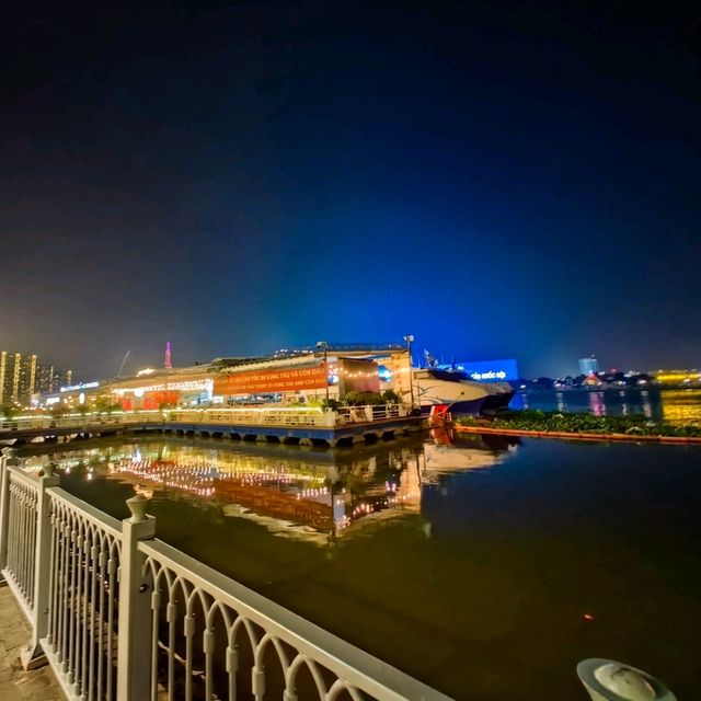 胡志明市夜繽紛