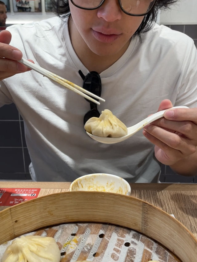 Jia jia tang bao,Shanghai🦀🍜 บะหมี่ปู