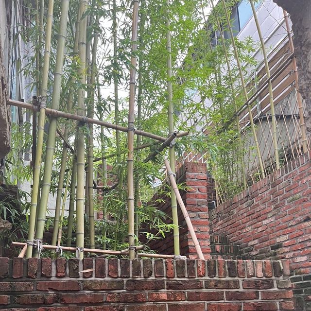 [ソウル🇰🇷鶴洞]BTSの旧宿舎をリノベーションしたパンカフェ[ヒュガ 휴가]