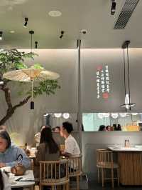 《香港店菜色有驚喜》