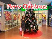 ชมต้นคริสต์มาสธีมดิสนีย์ เดินชอปปิ้งเพลิน 🛍️🎄✨