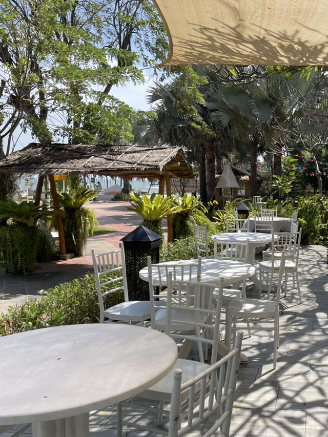 Chaplu Cafe & Restaurant  | หัวหิน ✨🌴🌊🌷✨