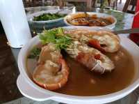 Super Lobster Village: A Shell of a Good Time