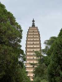 🇨🇳 Timeless Wonders: Exploring the Three Pagodas of Chongsheng Temple