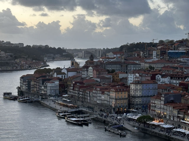 A Relaxing Day in Porto’s Charming City Center
