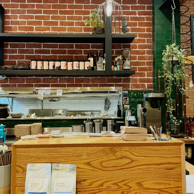 Roasted Perfection at Roastville Coffee