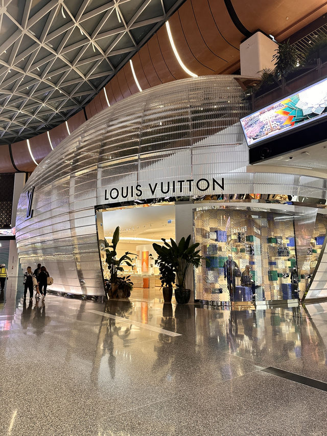 Doha Airport: A Vibrant Blend of Culture and Color
