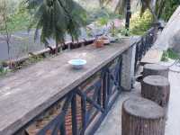 ปิ้งย่างนั่งรับลมริมน้ำแคว Jungle View Restaurant