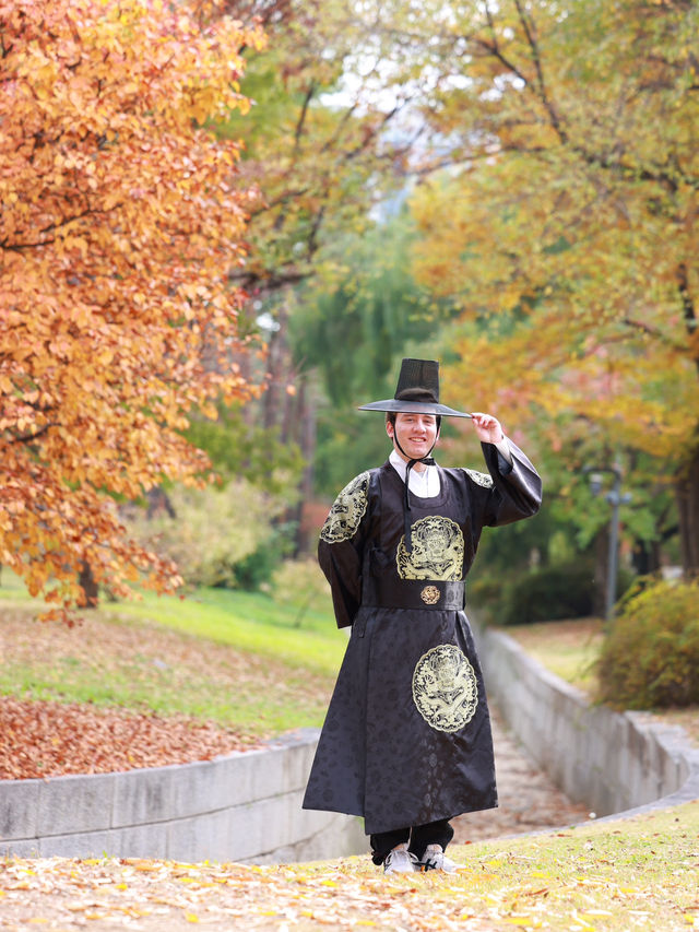 Hanbok Travel Guide for Gyeongbokgung Palace