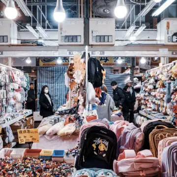 斯林夜市,從美食到娛樂,應有盡有,可看可玩